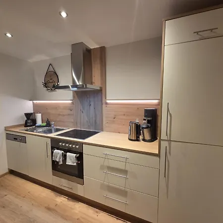 Tante Maridi Lägenhet *